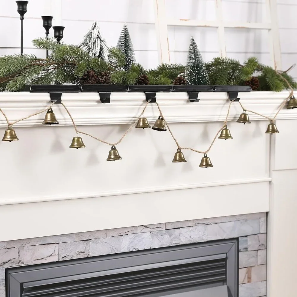 Feast Your Eyes on Rustic 4.6ft Bells Garland - Ideal for Cozy Christmas Vibes